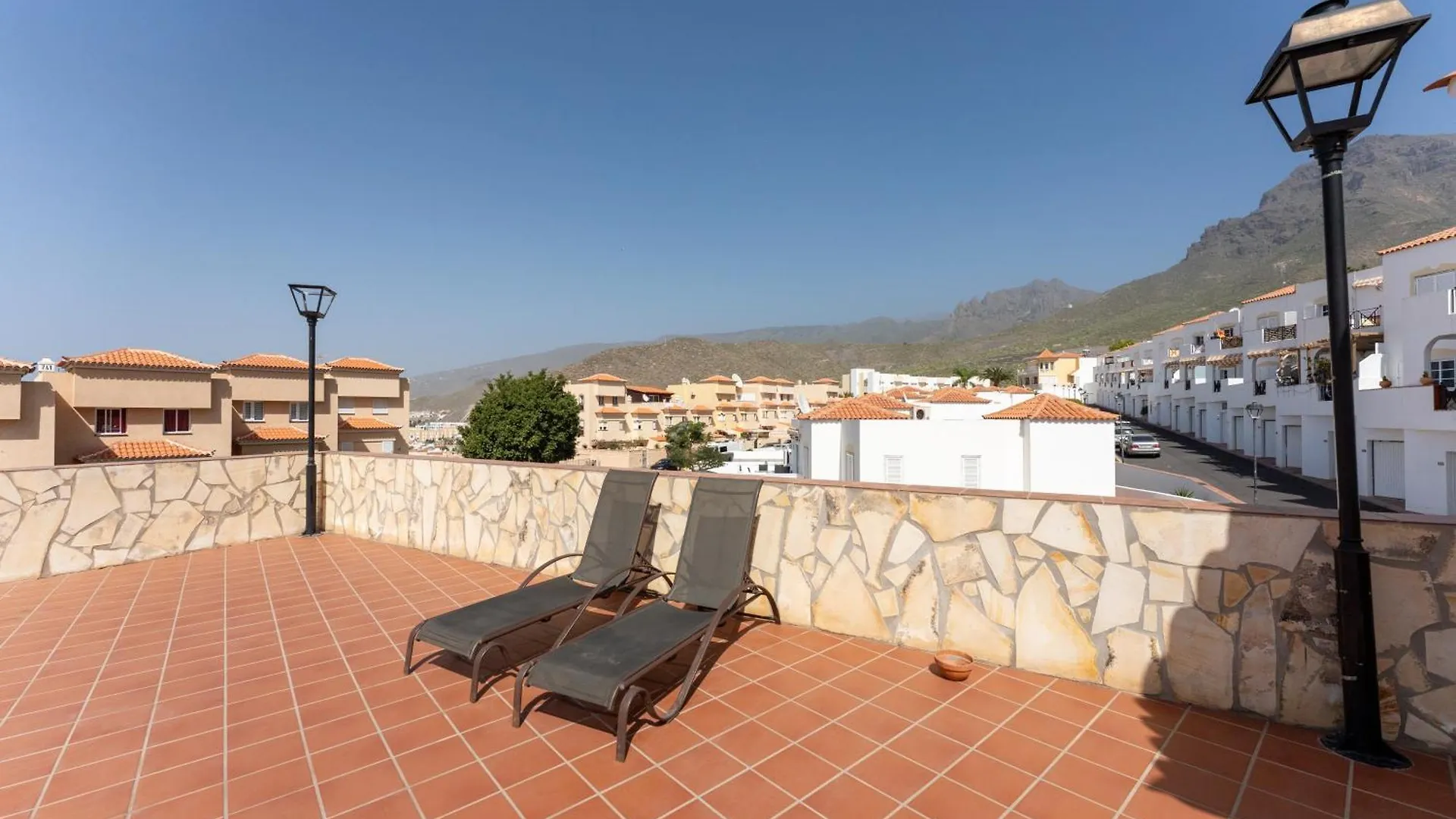 Designer Loft With Pool, With Gigantic Terrace And Private Parking & In The City Centre Costa Adeje  0*, Costa Adeje (Tenerife)