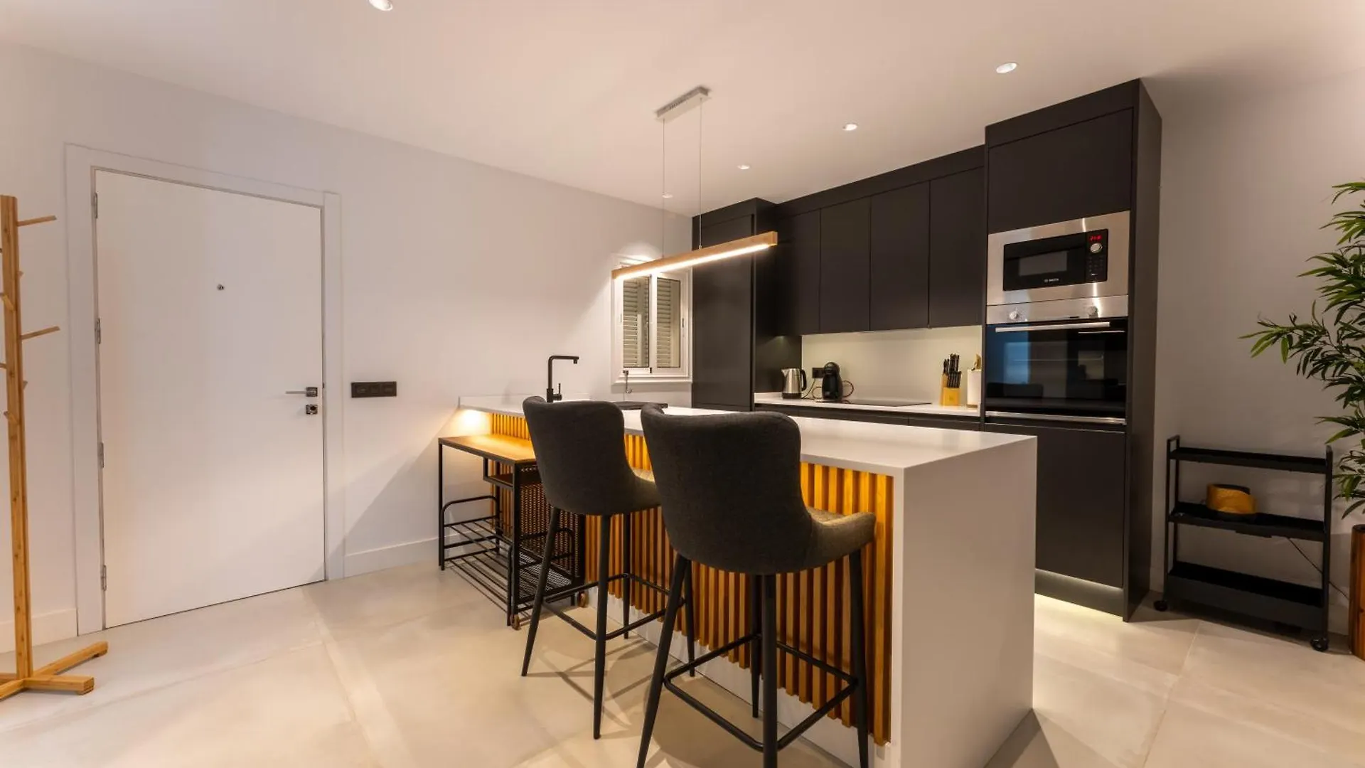 Designer Loft With Pool, With Gigantic Terrace And Private Parking & In The City Centre Costa Adeje  0*, Costa Adeje (Tenerife)