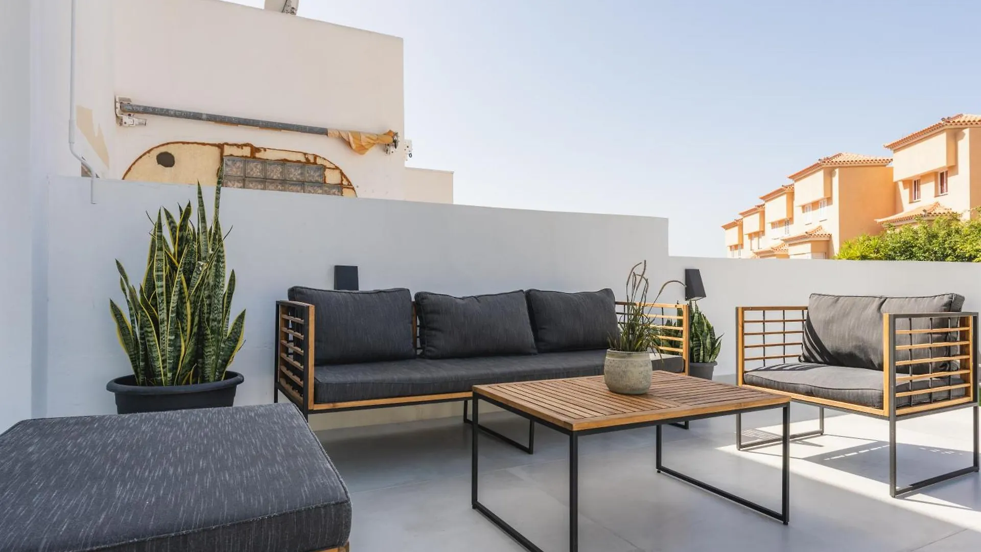 Designer Loft With Pool, With Gigantic Terrace And Private Parking & In The City Centre Costa Adeje  0*, Costa Adeje (Tenerife)
