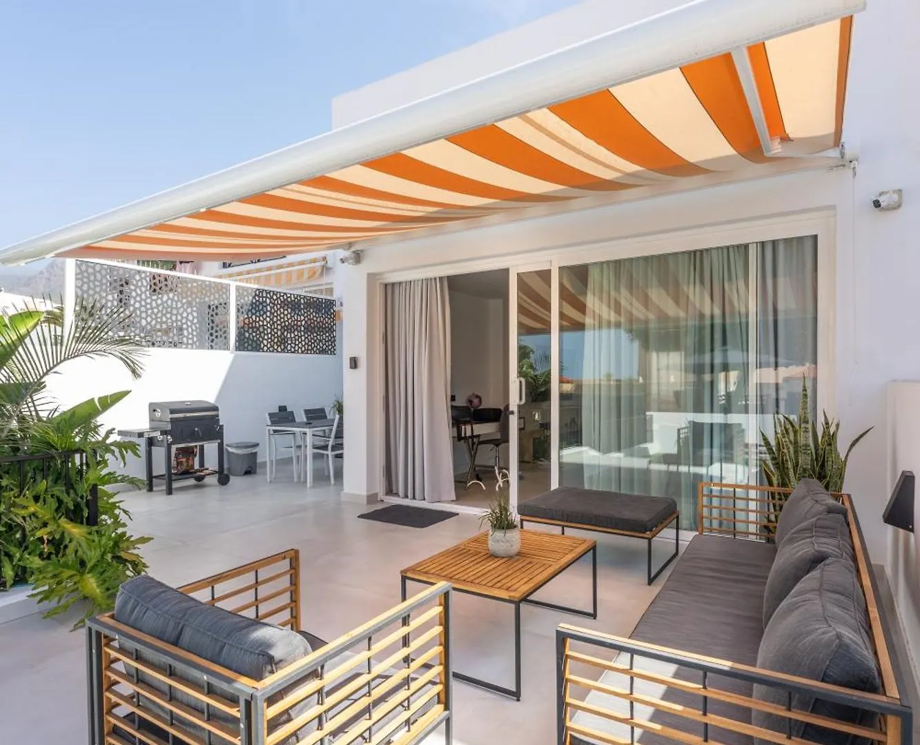 Designer Loft With Pool, With Gigantic Terrace And Private Parking & In The City Centre Costa Adeje  Costa Adeje (Tenerife)