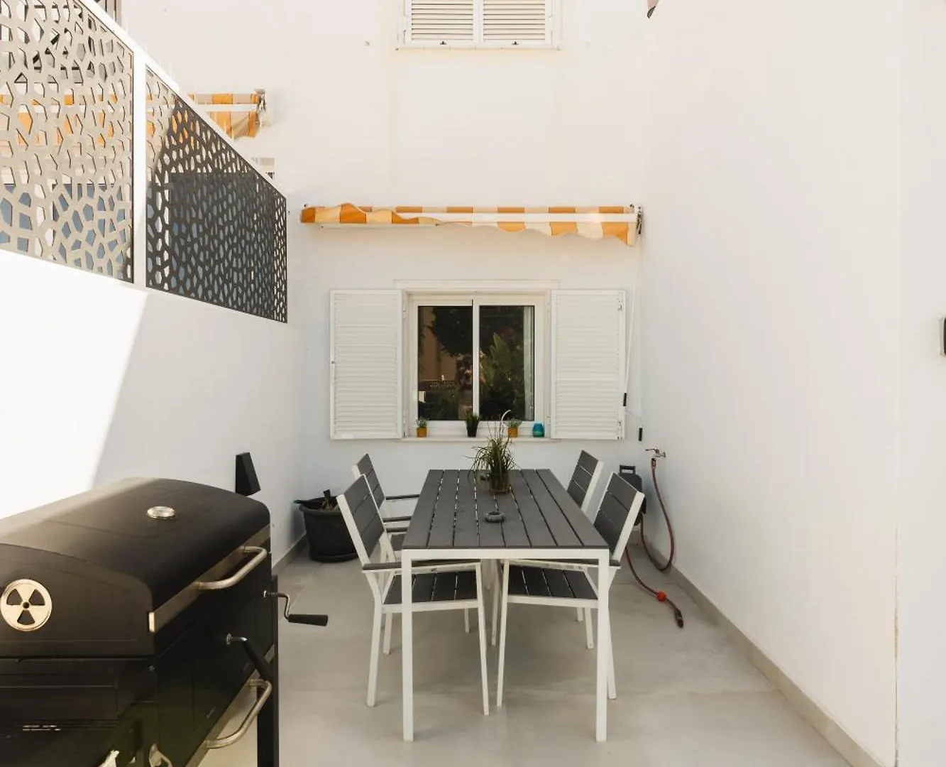 Appartamento Designer Loft With Pool, With Gigantic Terrace And Private Parking & In The City Centre Costa Adeje