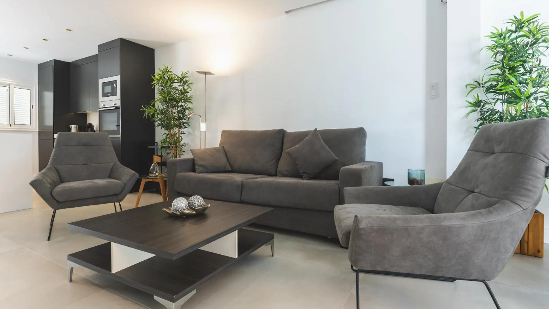 Appartamento Designer Loft With Pool, With Gigantic Terrace And Private Parking & In The City Centre Costa Adeje